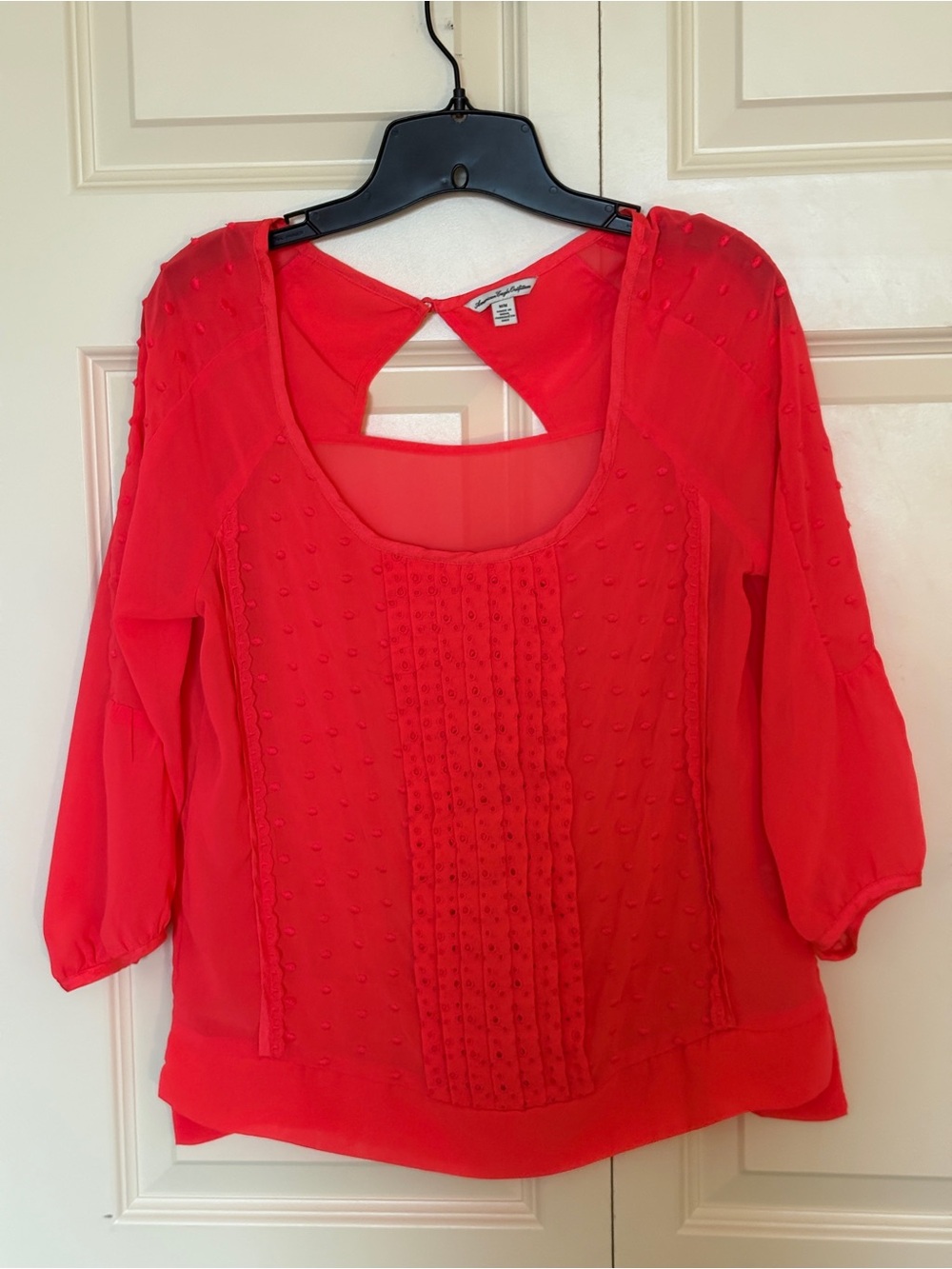 American Eagle Outfitters Red/Orange Textured Sheer Chiffon Blouse EUC